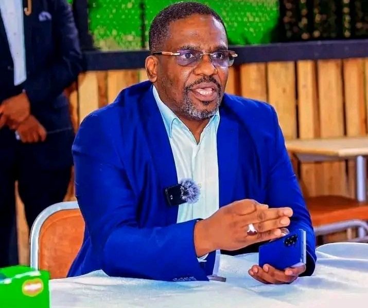 Hon. Mbarak Bashatir, the aspiring Member of Parliament for Kisauni Constituency in the 2027 elections, has issued a strong vote of confidence in Mombasa County's Lands Executive, Hon. Mohamed Hussein Amadoh